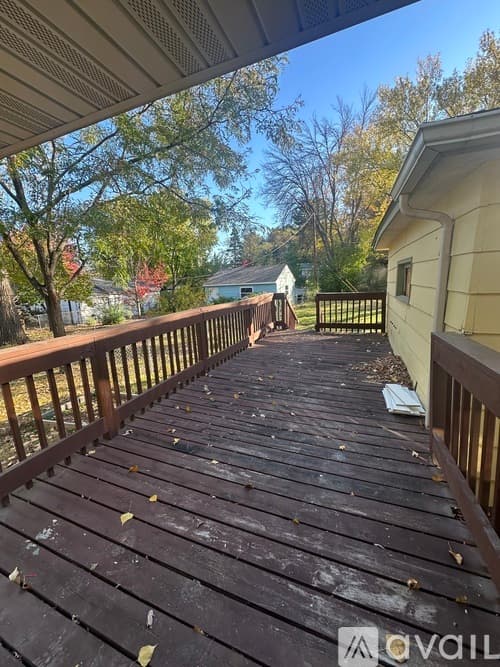 Stillwater House: 1723 Olive St W