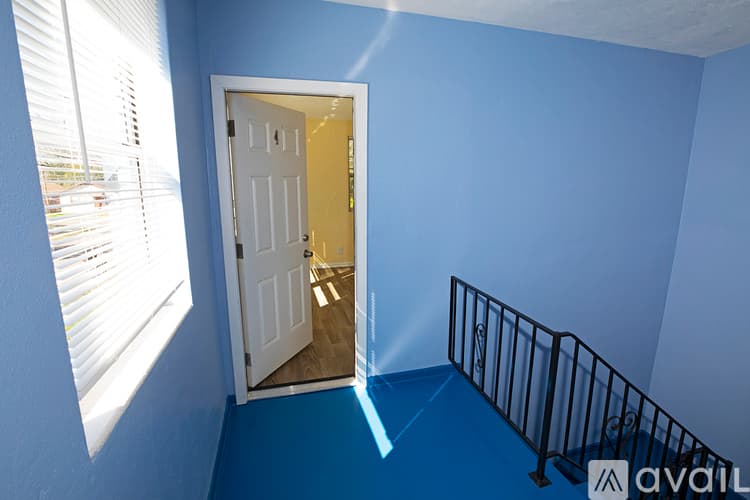 Jacksonville Apartment: 849 W 30th St