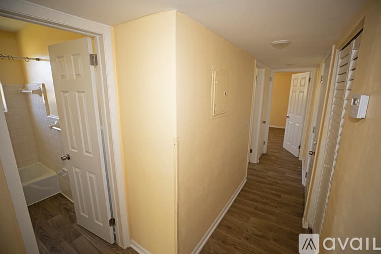 Jacksonville Apartment: 849 W 30th St