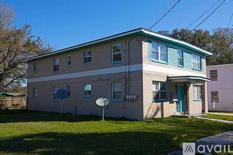 Jacksonville Apartment: 849 W 30th St