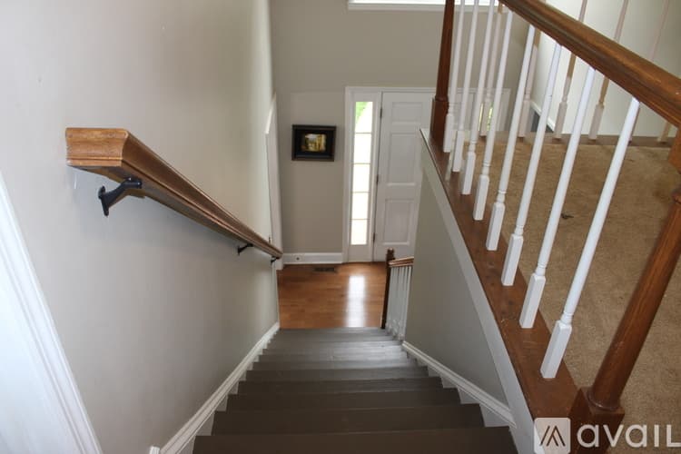 Marietta House: 2164 Westbury Court Southwest