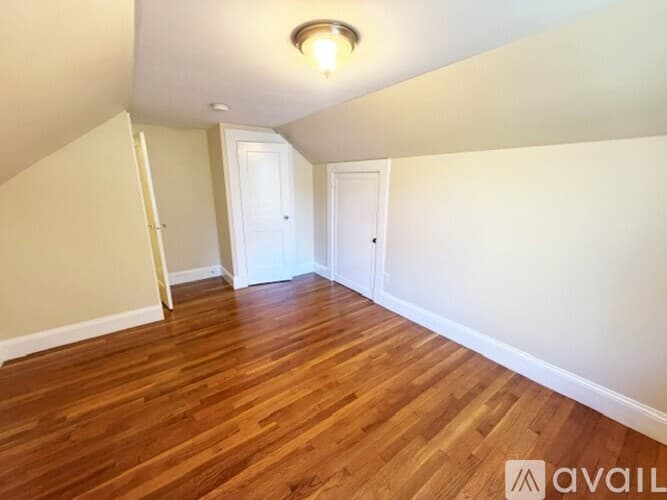 Norwood Apartment: 16 Oxford Rd