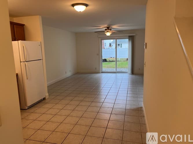 Ellsworth Townhome: 7 Carlisle Street
