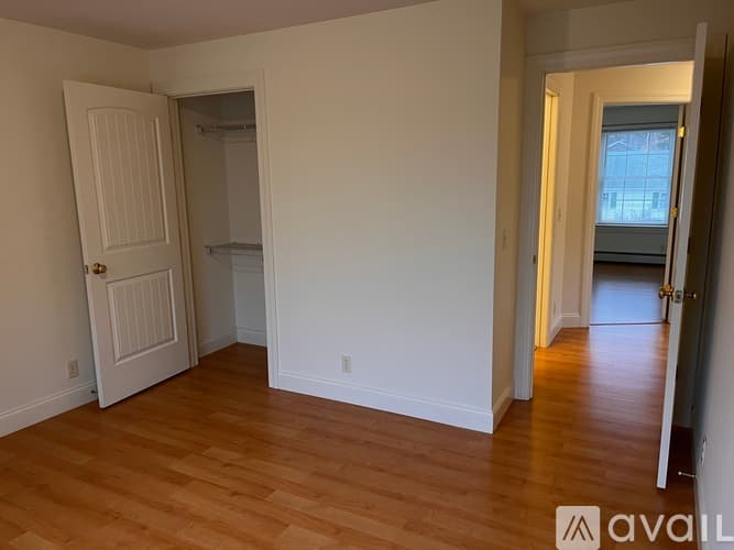 Ellsworth Townhome: 7 Carlisle Street