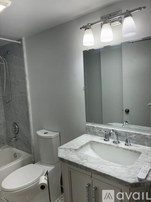 Boca Raton Apartment: 16 Royal Palm Way