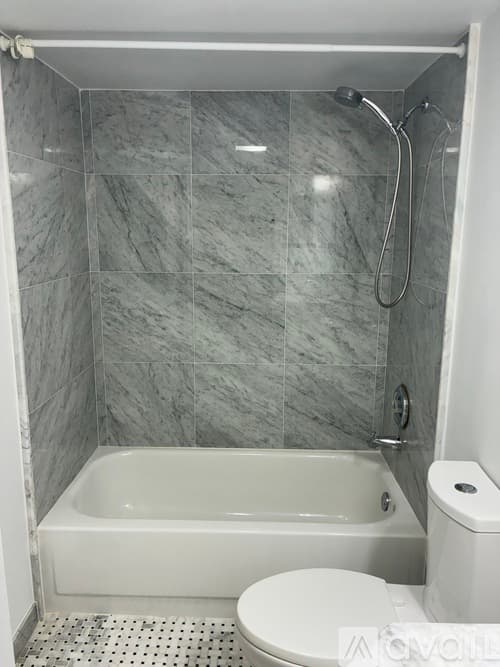 Boca Raton Apartment: 16 Royal Palm Way