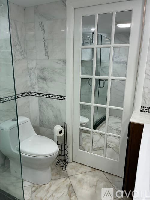 Boca Raton Apartment: 16 Royal Palm Way