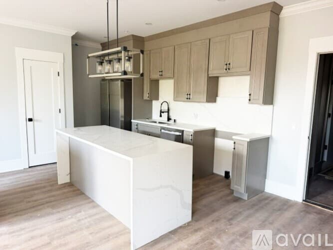 Walpole Apartment: 173 High Plain St