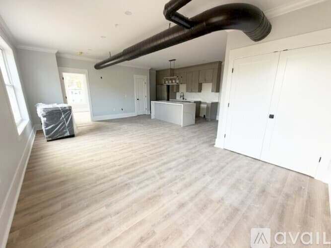 Walpole Apartment: 173 High Plain St