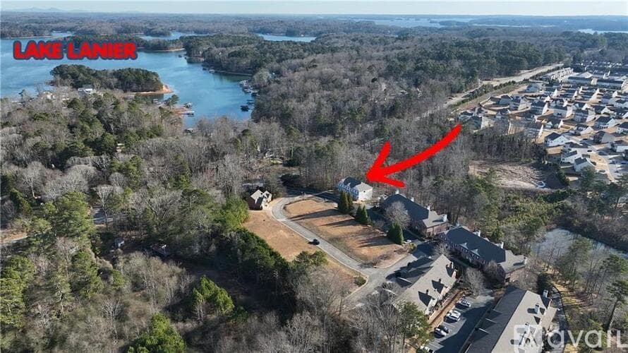 Cumming House: 1950 Buford Dam Road