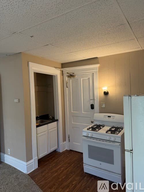 Duluth Apartment: 1717 E 1st St
