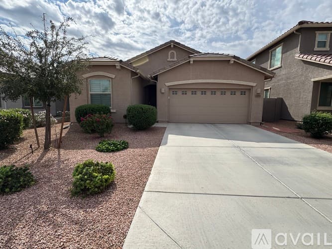 Glendale House: 12455 West State Avenue