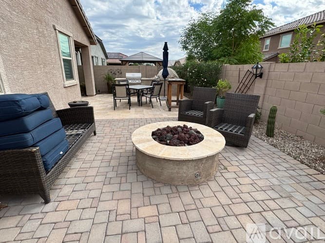 Glendale House: 12455 West State Avenue