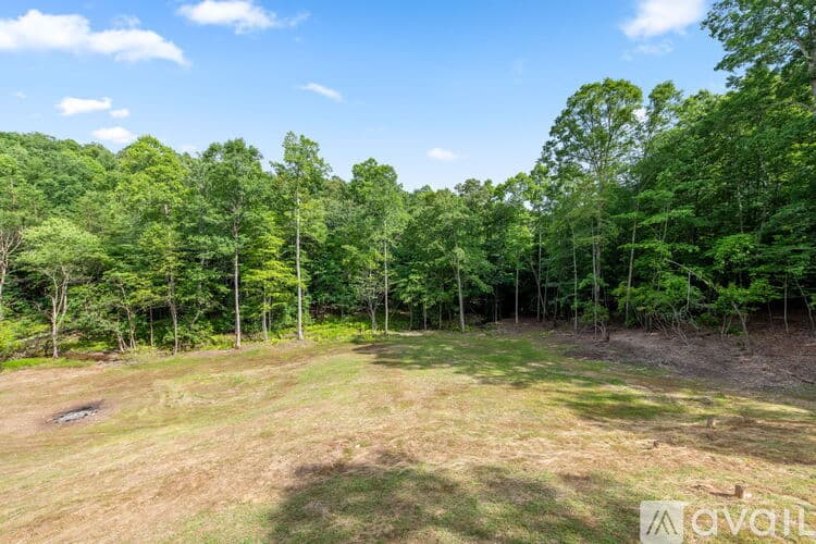 Morganton House: 52 Antler Creek Road