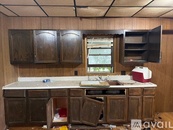 Peoria House: 2807 W Marquette St