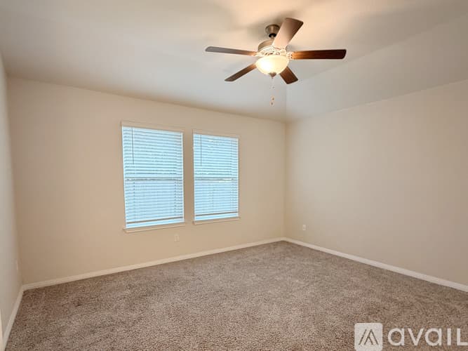 Liberty Hill House: 517 Longmount Cove