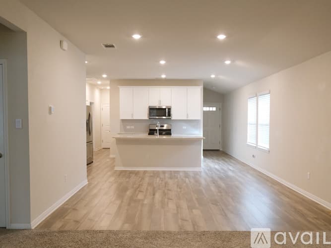 Liberty Hill House: 517 Longmount Cove