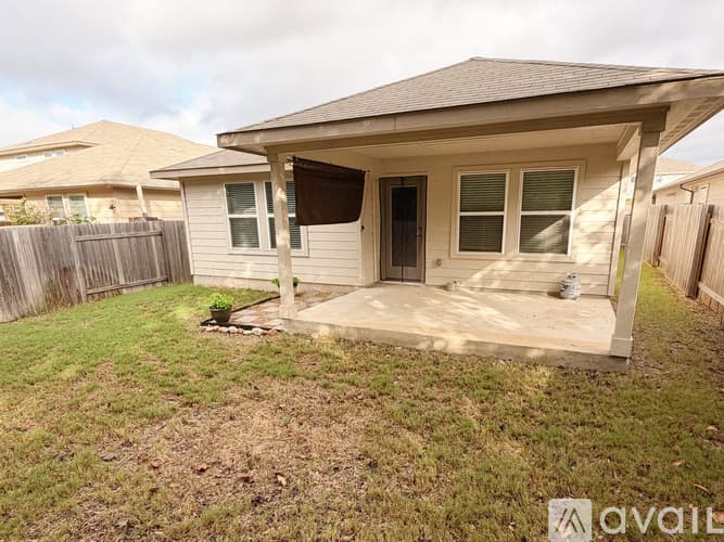Liberty Hill House: 517 Longmount Cove
