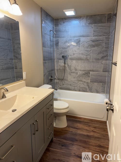 O'Fallon House: 608 Shady Lane
