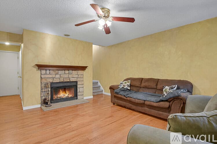 Thornton Townhome: 10112 Quivas Street