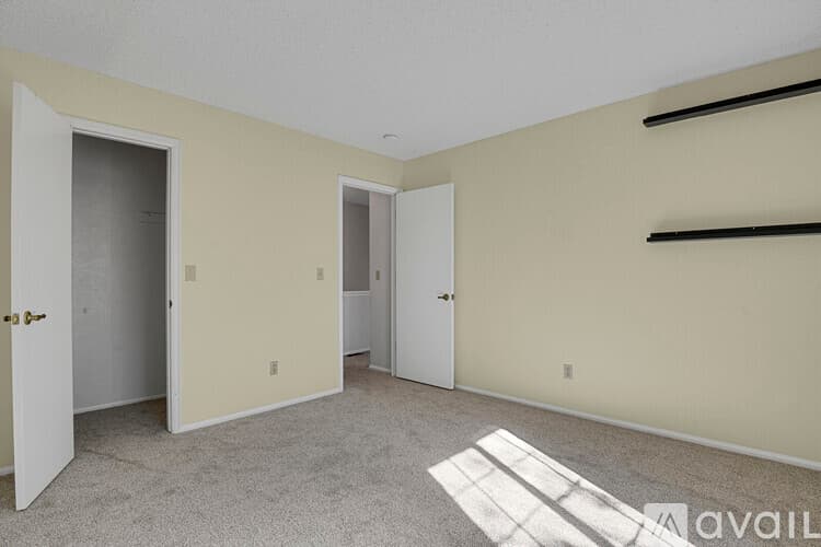 Thornton Townhome: 10112 Quivas Street