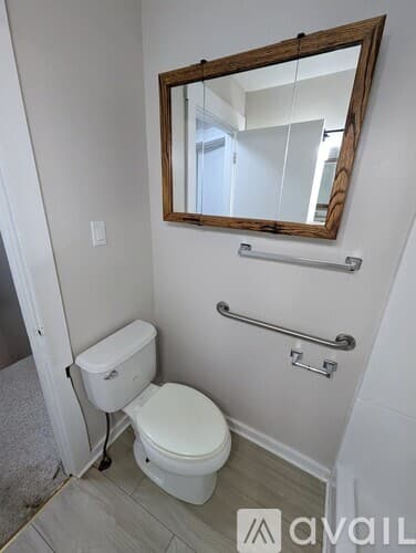 Middletown Apartment: 57 Ferry St