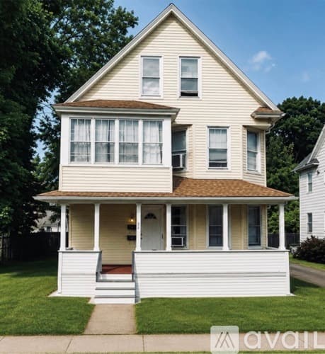 Bridgeport Apartment: 35 Morehouse Street