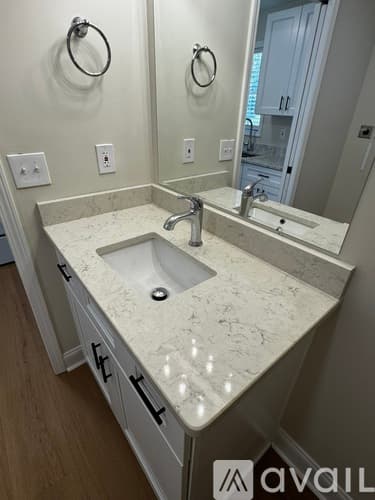 Social Circle Apartment: 368 Cannon Drive