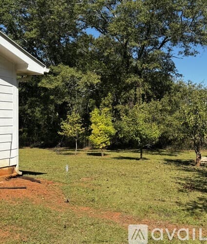 Social Circle Apartment: 368 Cannon Drive