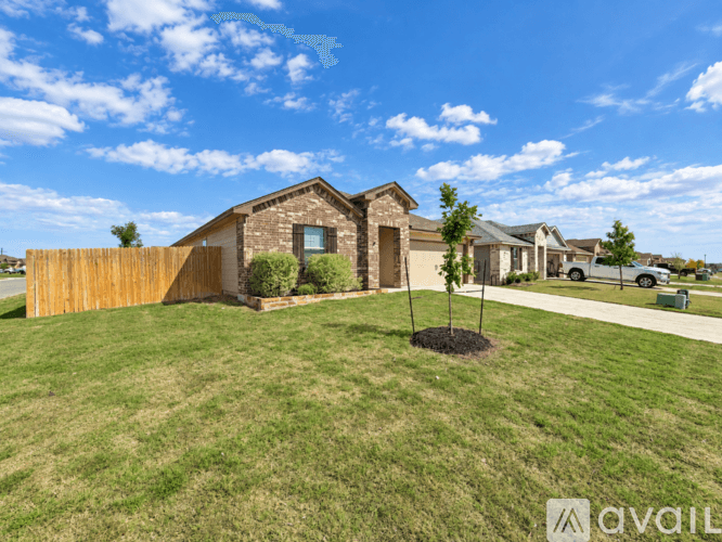 Temple House: 9114 Cantera Rdg Rd