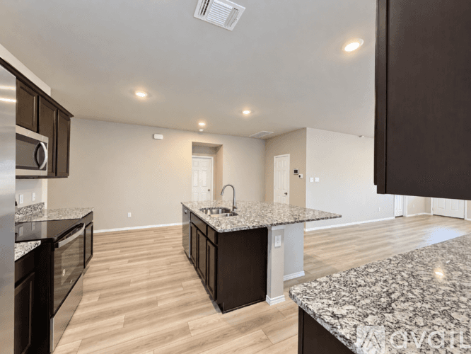 Temple House: 9114 Cantera Rdg Rd