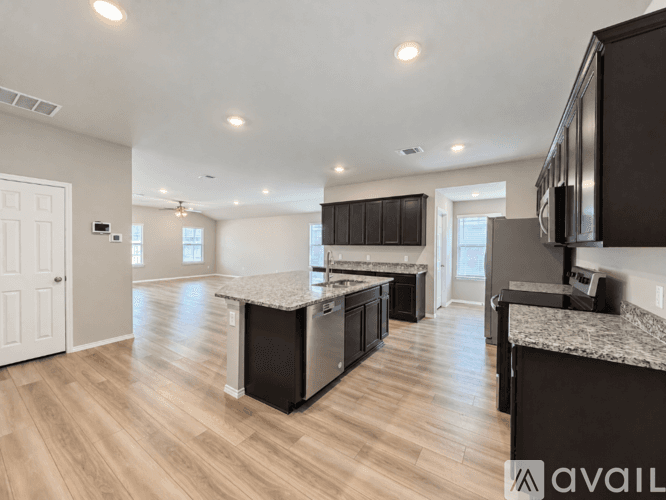 Temple House: 9114 Cantera Rdg Rd