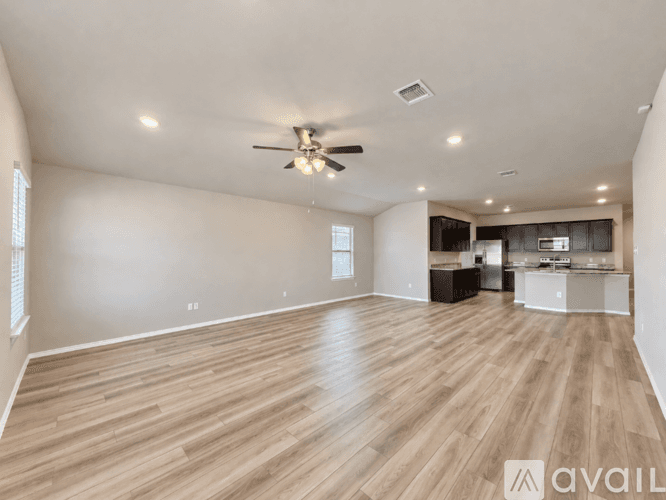 Temple House: 9114 Cantera Rdg Rd
