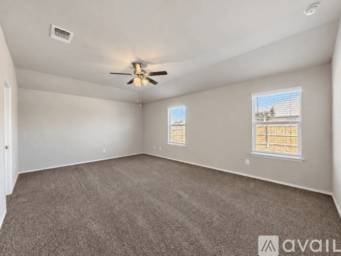 Temple House: 9114 Cantera Rdg Rd