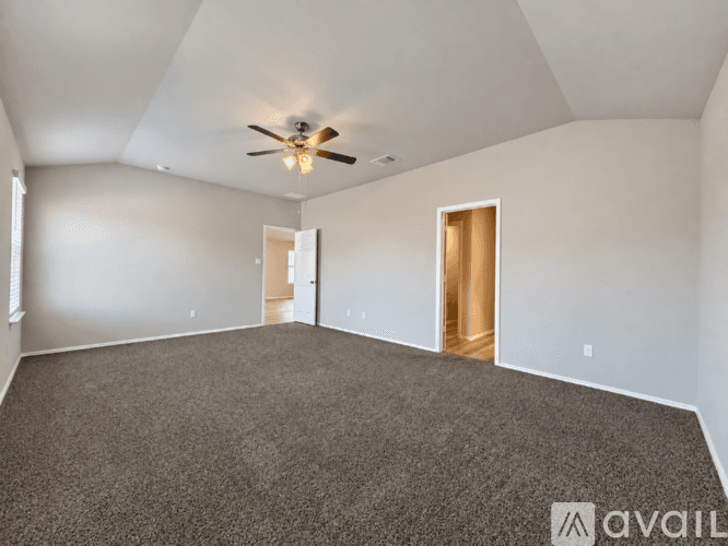 Temple House: 9114 Cantera Rdg Rd