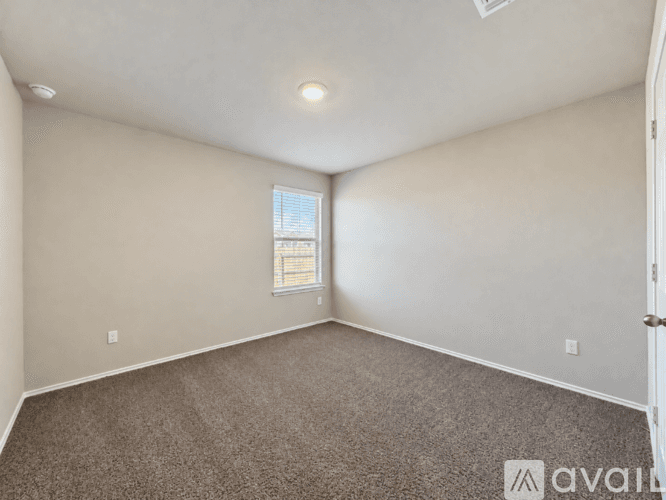 Temple House: 9114 Cantera Rdg Rd