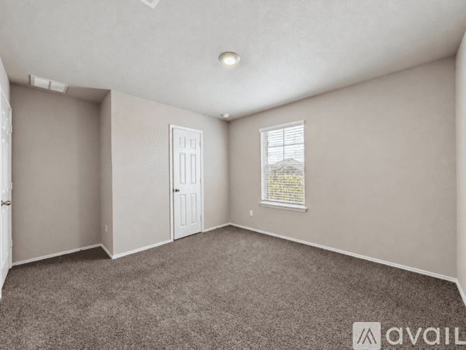 Temple House: 9114 Cantera Rdg Rd