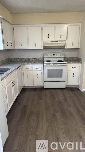 Snellville Apartment: 2110 Kings Gate Cir SW