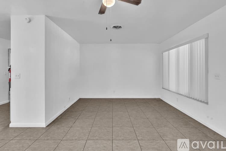 Boynton Beach Townhome: 188 Southeast 27th Way