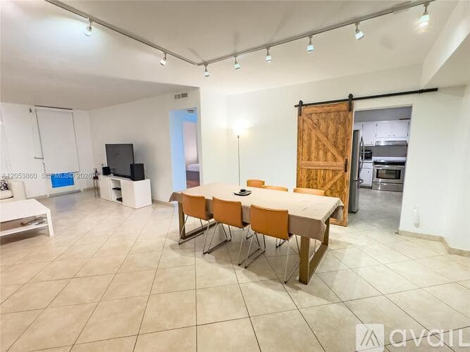 Bal Harbour Condo: 10185 Collins Ave