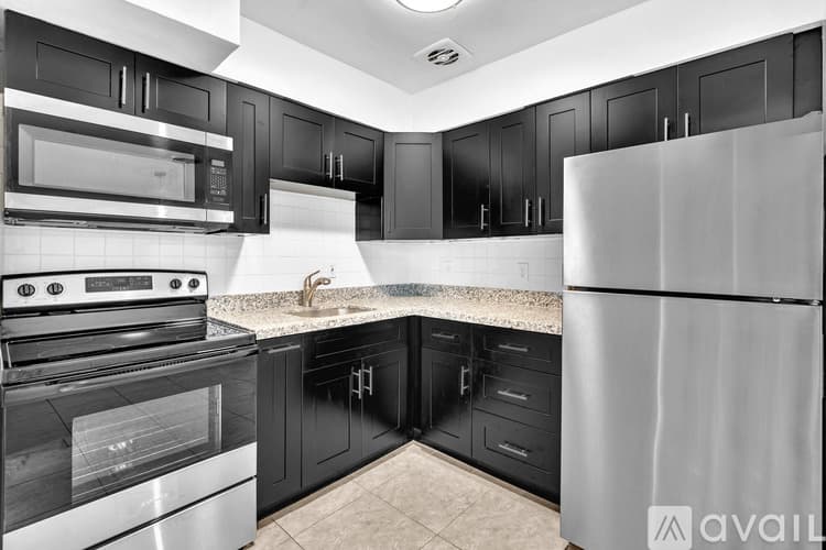 Boynton Beach Townhome: 188 Southeast 27th Way