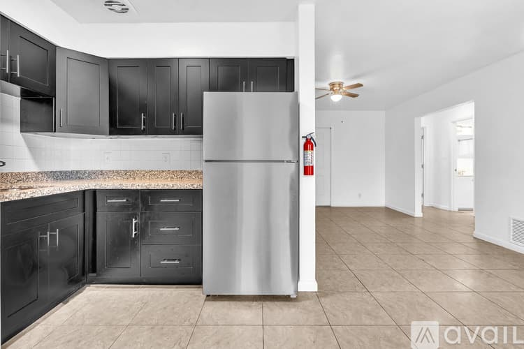Boynton Beach Townhome: 188 Southeast 27th Way
