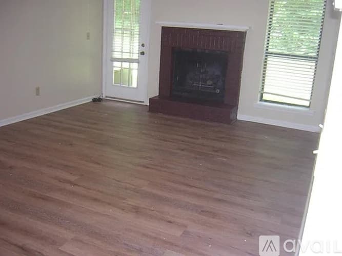 Lawrenceville House: 133 Sandalwood Cir