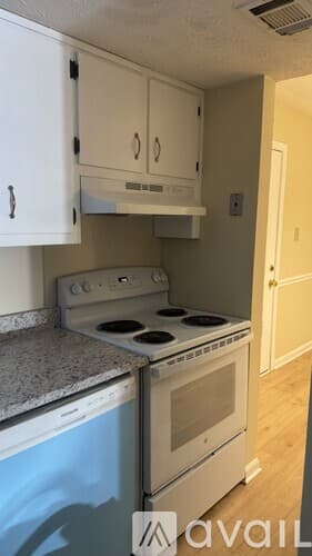 Snellville Apartment: 2220 Kings Gate Cir SW