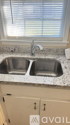 Snellville Apartment: 2220 Kings Gate Cir SW
