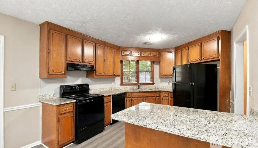 Covington House: 45 Stone Creek Dr