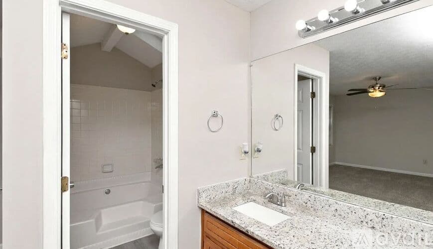 Covington House: 45 Stone Creek Dr