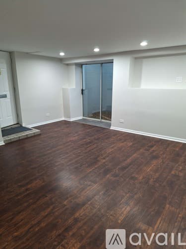 Chicago Apartment: 2321 N Greenview