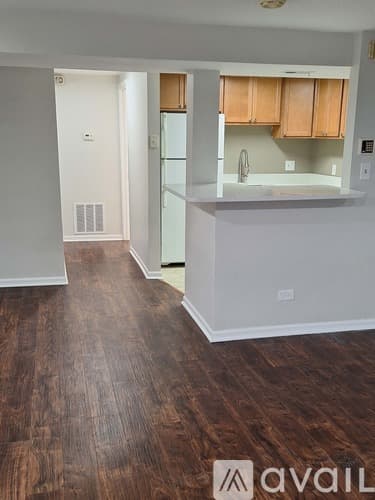 Chicago Apartment: 2321 N Greenview