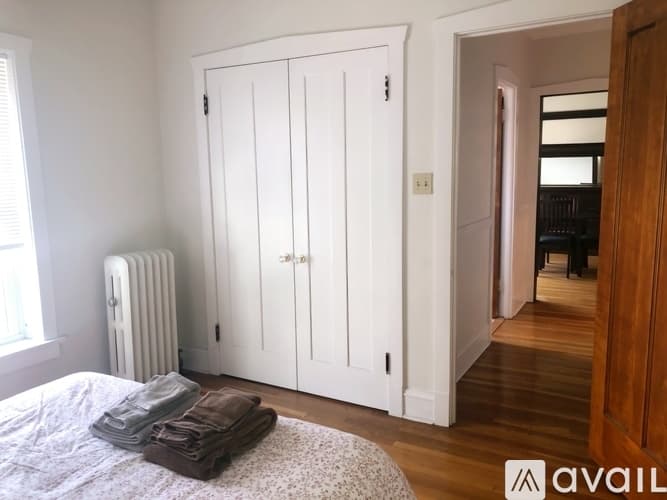 Chicago Apartment: 5017 N Winchester Avenue